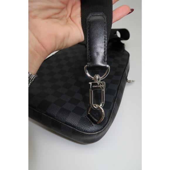 Louis Vuitton Damier Graphite Avenue Sling Body Bag Black - Picture 14 of 14